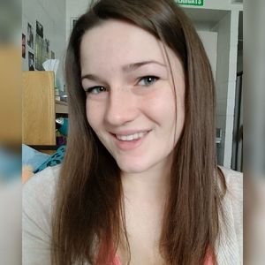 Meet your Posher, Alyssa